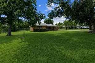2926 Beverly Rd, Pasadena, TX 77503 - Photo 3