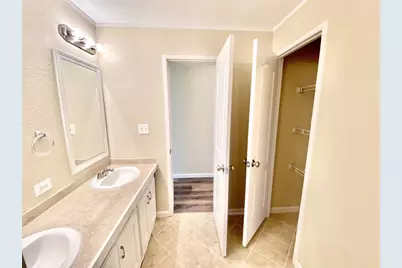 11720 W Small Oak Lane, Willis, TX 77378 - Photo 35