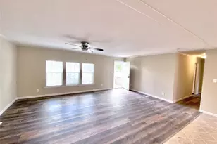 11720 W Small Oak Ln, Willis, TX 77378 - Photo 9