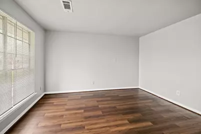 122 W Havner Lane, Houston, TX 77037 - Photo 5