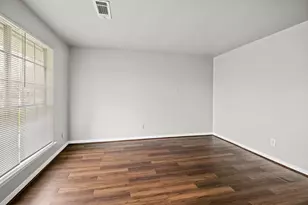 122 W Havner Ln, Houston, TX 77037 - Photo 5