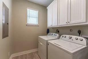 4018 Fort Bend Dr, Galveston, TX 77554 - Photo 29