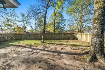 2718 Longleaf Pines Drive, Kingwood, TX 77339 - Photo 25