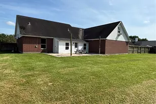 211 Oaks Grande Dr, Baytown, TX 77523 - Photo 17