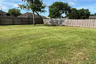211 Oaks Grande Dr, Baytown, TX 77523 - Photo 19