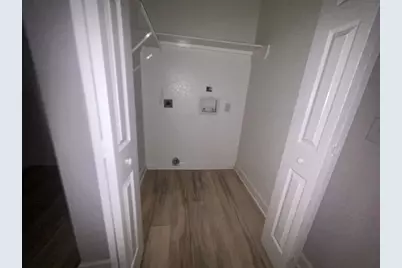 807 Erin Street, El Campo, TX 77437 - Photo 7