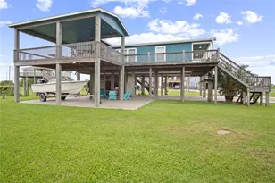 983 Driftwood Dr, Crystal Beach, TX 77650 - Photo 31