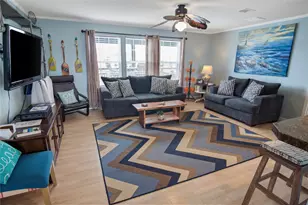 983 Driftwood Dr, Crystal Beach, TX 77650 - Photo 7