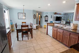 983 Driftwood Dr, Crystal Beach, TX 77650 - Photo 13