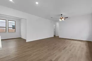 30902 Newcomb Lndg Ln, Waller, TX 77484 - Photo 9