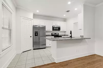 919 W 25th Street #A, Houston, TX 77008 - Photo 7