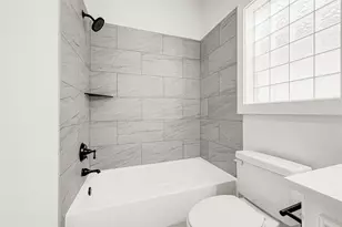 919 W 25th St, Houston, TX 77008 - Photo 11