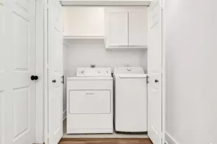 919 W 25th St, Houston, TX 77008 - Photo 17