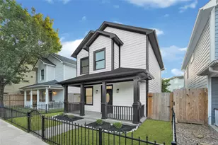 919 W 25th St, Houston, TX 77008 - Photo 3