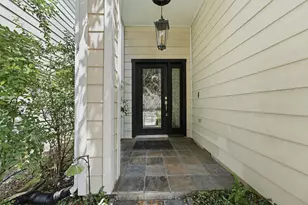 2635 Shady Acres Ct, Houston, TX 77008 - Photo 3