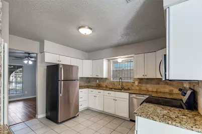 7218 Jadewood Drive, Houston, TX 77088 - Photo 9