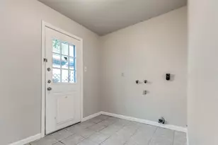 7218 Jadewood Dr, Houston, TX 77088 - Photo 11