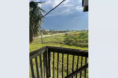 11135 Sportsman Road, Galveston, TX 77554 - Photo 9