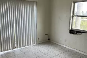 11135 Sportsman Rd, Galveston, TX 77554 - Photo 15
