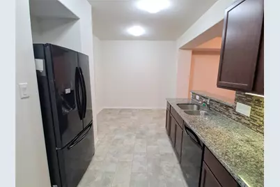 8117 Silverton Creek Lane, Houston, TX 77040 - Photo 9