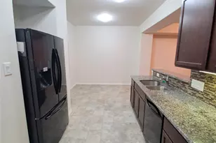 8117 Silverton Creek Ln, Houston, TX 77040 - Photo 9