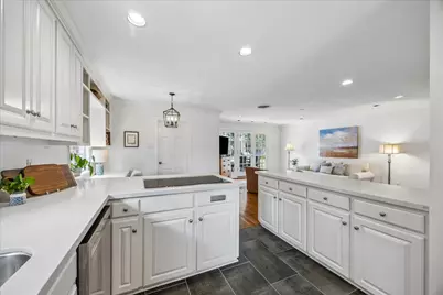 7614 Highmeadow Drive, Houston, TX 77063 - Photo 15