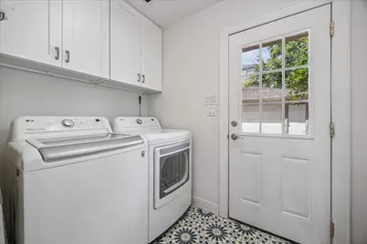 7614 Highmeadow Drive, Houston, TX 77063 - Photo 25