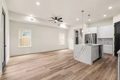 7901 Grandview Street, Houston, TX 77051 - Photo 11