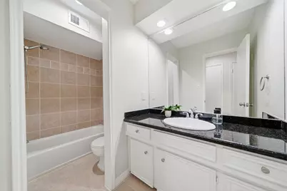 14706 Perthshire Road #G, Houston, TX 77079 - Photo 25