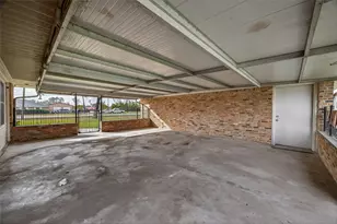 10645 Oak Brook Dr, Houston, TX 77013 - Photo 25