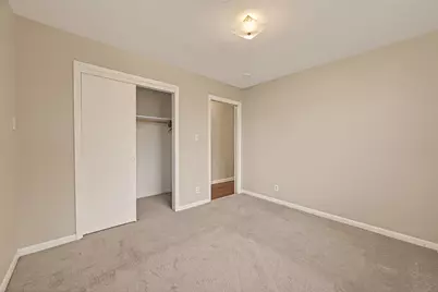 10645 Oak Brook Dr, Houston, TX 77013 - Photo 23