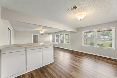 1327 Hodges Lane, Wharton, TX 77488 - Photo 5