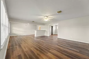 1327 Hodges Ln, Wharton, TX 77488 - Photo 3