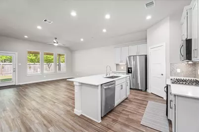 14334 Winema View Lane, Conroe, TX 77384 - Photo 5