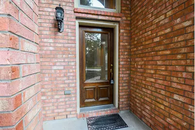 202 W Sterling Pond Circle, The Woodlands, TX 77382 - Photo 5