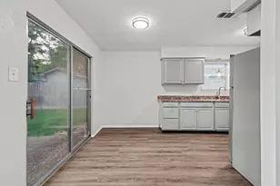 1321 N 7th St, Conroe, TX 77301 - Photo 9