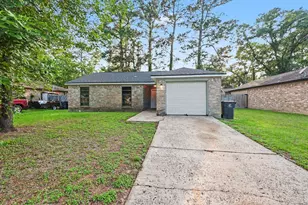 1321 N 7th St, Conroe, TX 77301 - Photo 3