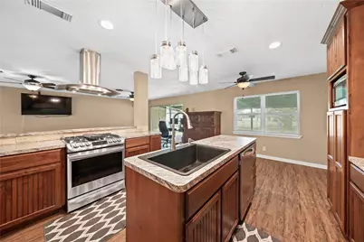 17330 Wellborne Road, Pearland, TX 77584 - Photo 9