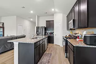 1243 Steed Bluff Dr, Alvin, TX 77511 - Photo 7