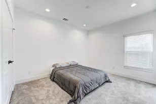 107 W Whitney St, Houston, TX 77018 - Photo 43