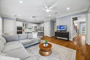 1419 W Hilshire Park Dr, Houston, TX 77055 - Photo 9
