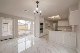 10811 Villa Lea Ln, Houston, TX 77071 - Photo 13