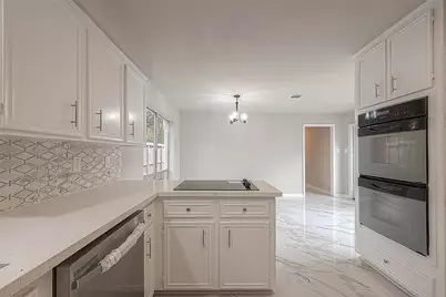 10811 Villa Lea Lane, Houston, TX 77071 - Photo 11