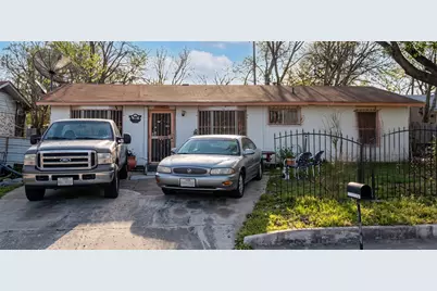 406 Park Plaza, San Antonio, TX 78237 - Photo 1