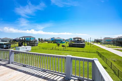 872 O Neil Road, Crystal Beach, TX 77650 - Photo 9