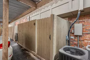 515 Tallowood Rd, Houston, TX 77024 - Photo 27