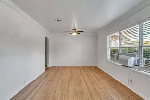 6942 Peyton St, Houston, TX 77028 - Photo 7