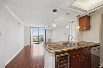 3525 Sage Road #512, Houston, TX 77056 - Photo 1