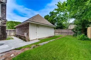 2338 Bent River Dr, Sugar Land, TX 77479 - Photo 47