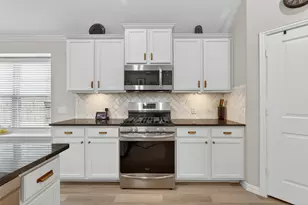 8911 Lost Castle Wy, Cypress, TX 77433 - Photo 9